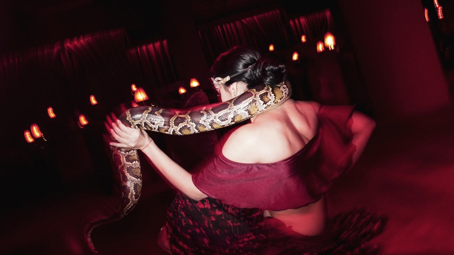 Naz Cabaret