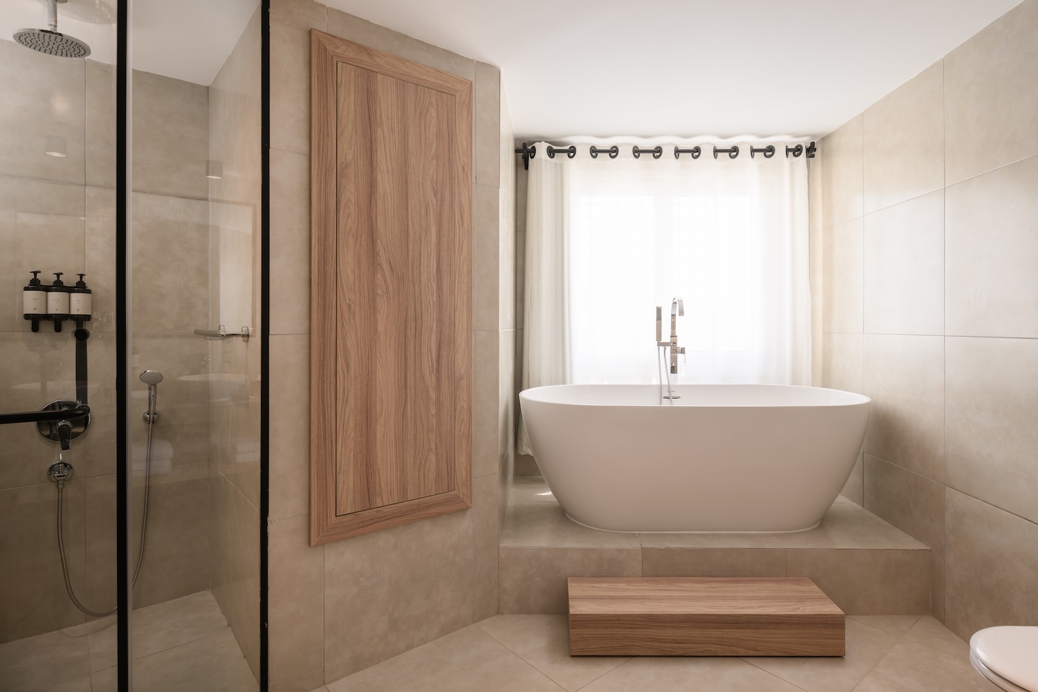 Sanctuary Private Pool Suite, photograph 2